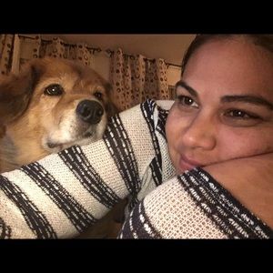 Meet your Posher, Elizabeth